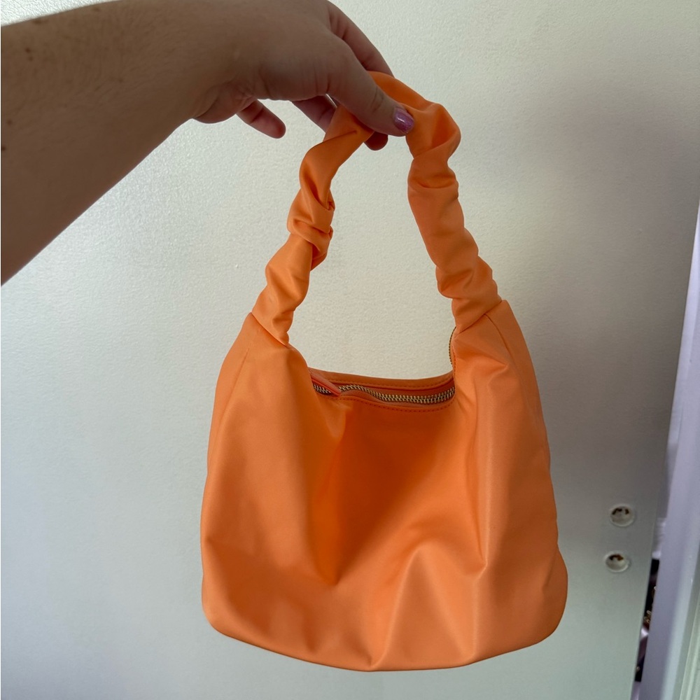Stoney Clover Peach Scrunch Handle Bag